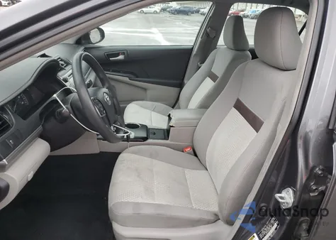 2012 Toyota Camry Base z USA, uszkodzony, nr VIN 4T1BF1FK2CU018885